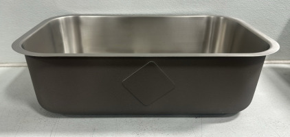 30&rsquo;&rsquo; x 18&rsquo;&rsquo; Kitchen Sink Tub