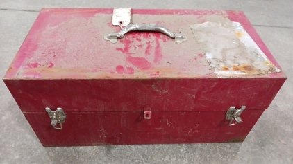 CMS Red Toolbox 22"&times;12"&times;11"