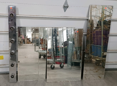 (1) 6 Light Crome Fix (4) 36"&times;24" Mirrors (1) 51"&times;16" Mirror