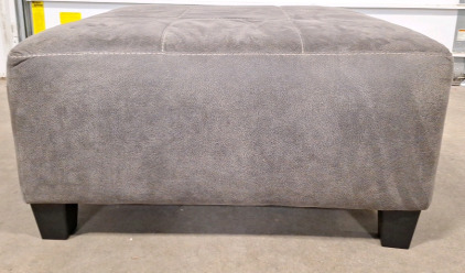 (1) Ottoman/Grey