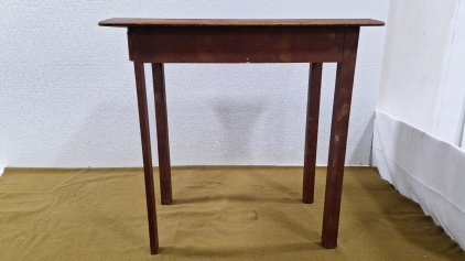 (1) Oak Side Table, 31"L x 19"W x 31"T