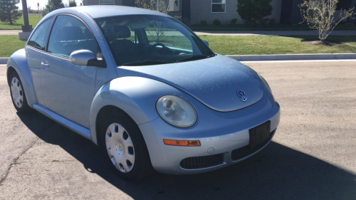 2010 VW - BEETLE - 110K MILES