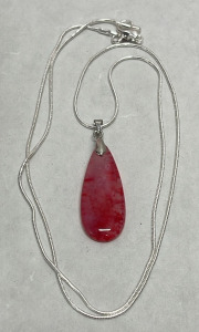 18.10ct. Natural Red Druzy Geode Gemstone Teardrop Pendant W/ Silver .925 Necklace
