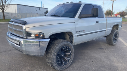 2001 DODGE RAM 1500 - 4X4!