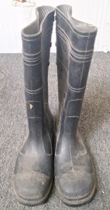 LaCrosse steel-toed boots...BB1