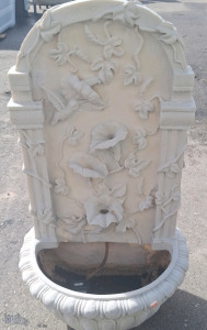 Mounted fountain
