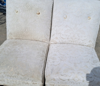 2 Lounging Chairs