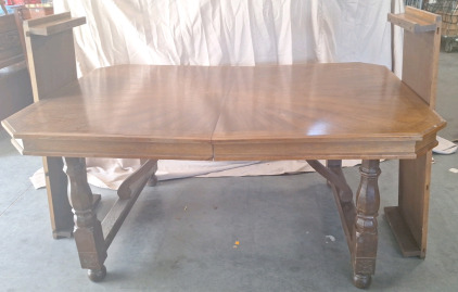 Hardwood Expandable Dining Table....BBFN
