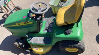 John Deere LT 160