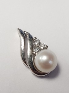 $140 Silver Fresh Water Pearl And Cz Pendant