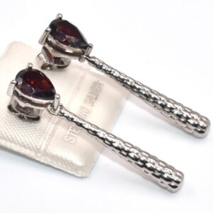 Silver Garnet(3.15ct) Earrings