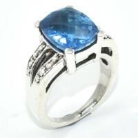 Silver Blue Quartz(3.6ct) Ring