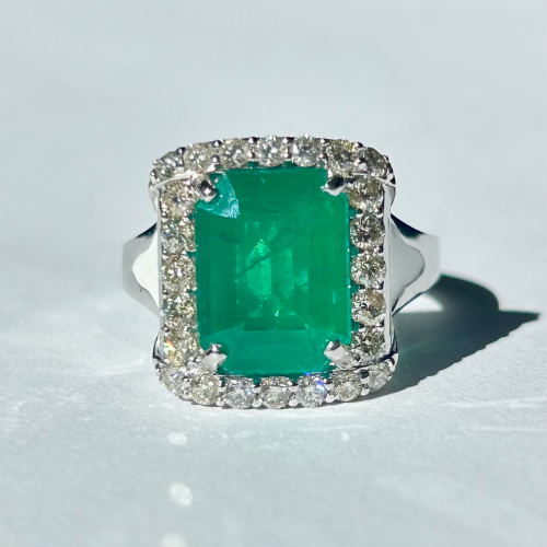 $19,280 Value, 18K Gold Emerald & Diamond Ring Size:6.5