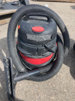 (2) Shop Vac - 3