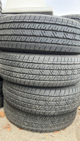 Bridgestone DuelerH/T 225/70R18 113T M+S - 4