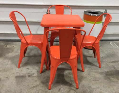 Table and (4) Chairs w/ Trash Can