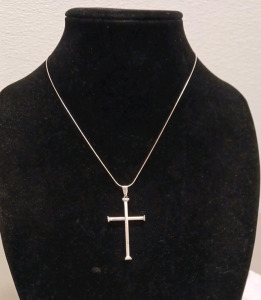 . 925 Sterling Silver Necklace & Cross Pendant