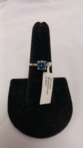 14k Gold Blue Diamond Ring .95ct Size 6