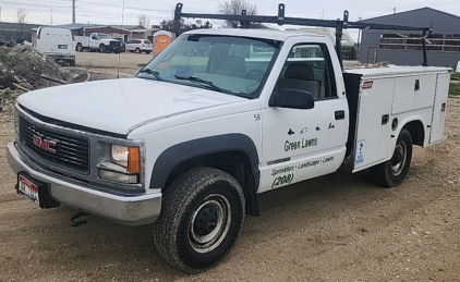 2000 GMC SIERRA 2500 - UTILITY BOX!