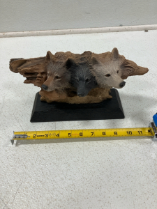 Wolf Sculpture