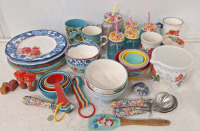 Dishware Set