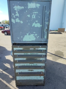 Metal Tool 6 Drawer Cabinet with Top Compartment and Locks in n Drawers 30"x76"