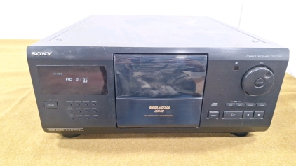 (1) Sony CD Player CDP-CX200, 200 Disc Player