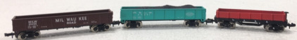 (1) N-Scale Flatbed Union Pacific RR Traincar, (1) N-Scale Atlas P&LE 43221 Coal Traincar, (1) N-Scale Atlas Milwaukee Road 69405 Flatbed Traincar