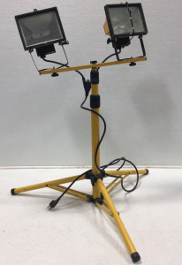 Chicago Electric Halogen Floodlight