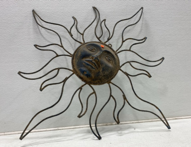 (1) Sun Outdoor Metal Decor