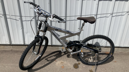 26&rdquo; Vertical PK7 Bicycle (Silver)