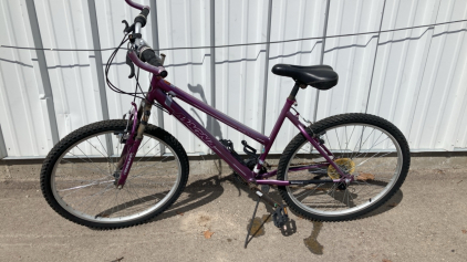 26&rdquo; Magna Great Divide Bicycle (Glittery Purple)