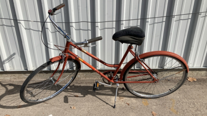26&rdquo; Vintage Huffy 3-Speed Bicycle (Orange)