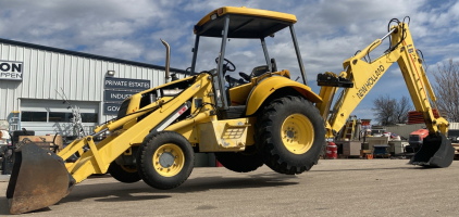 New Holland Backhoe- Fully Functional!