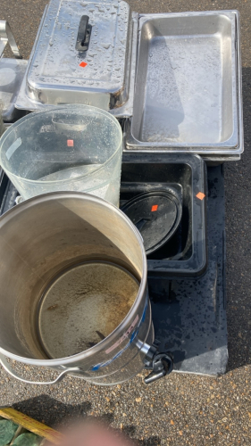 Tea Dispenser w/Bucket and 3x Buffet Platter