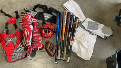 Youth League Equipment & Catchers Kit