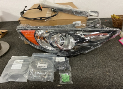 Hyundai Sonata Headlights , Throttle Cable, Fuel Tank Strap And More