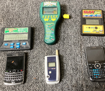 Vintage Pocket games And Cellphones BB20