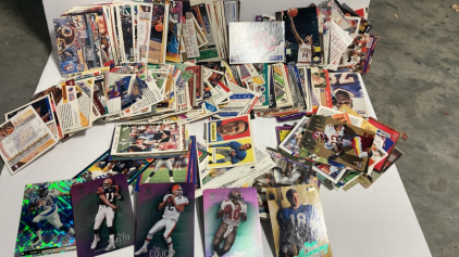 Assorted Sports Cards (150+) w/ 3 Molten Metal Cards & Rookie Peyton Manning
