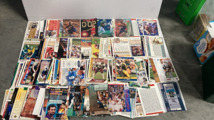 Assorted MLB/NBA/NFL Cards (200)