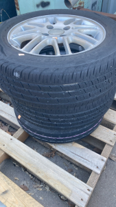 (3) 195/60R15 Tires w/ Rims