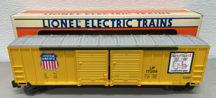 Lionel Electric Train Union Pacific Double Door 17208 Box Car