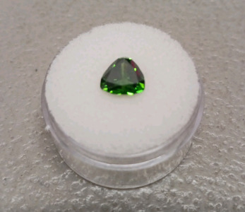 2.80ct. Natural Green Emerald Trillion Cut Faceted 8mm Gemstone