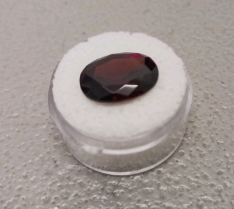 11.00Ct Pigeon Blood Red Ruby Oval Cut Faceted VVS Diamond Cut Gemstone