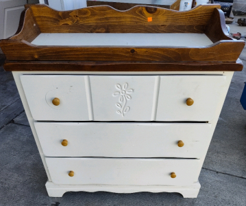 3 Drawer Baby-Changing Dresser 38x 17x 36"