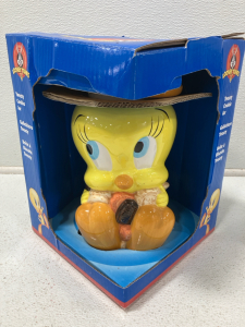 Looney Tunes “Tweety” Cookie Jar