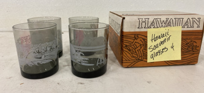 (4) Hawaii Souvenirs Mcdonalds Rare Glasses