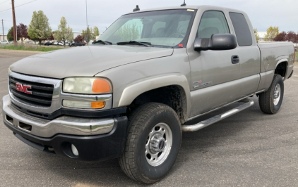 2003 GMC SIERRA 2500 - TURBO DIESEL - 4X4!