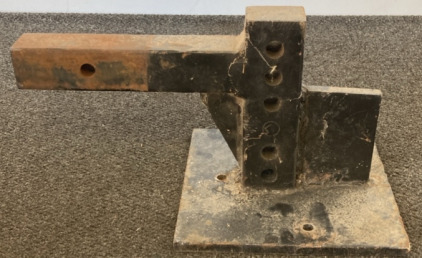 &lsquo;L&rsquo; Hitch W/ Multi Hight Holes