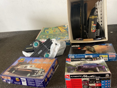 Star Wars , Plymouth Power, Rolls Royce Plastic Model Kits, Car Tracks